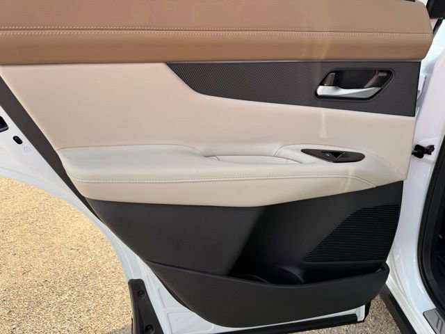 Certified 2026 Nissan Murano Platinum w/ Cargo Package AWD/4WD image 13