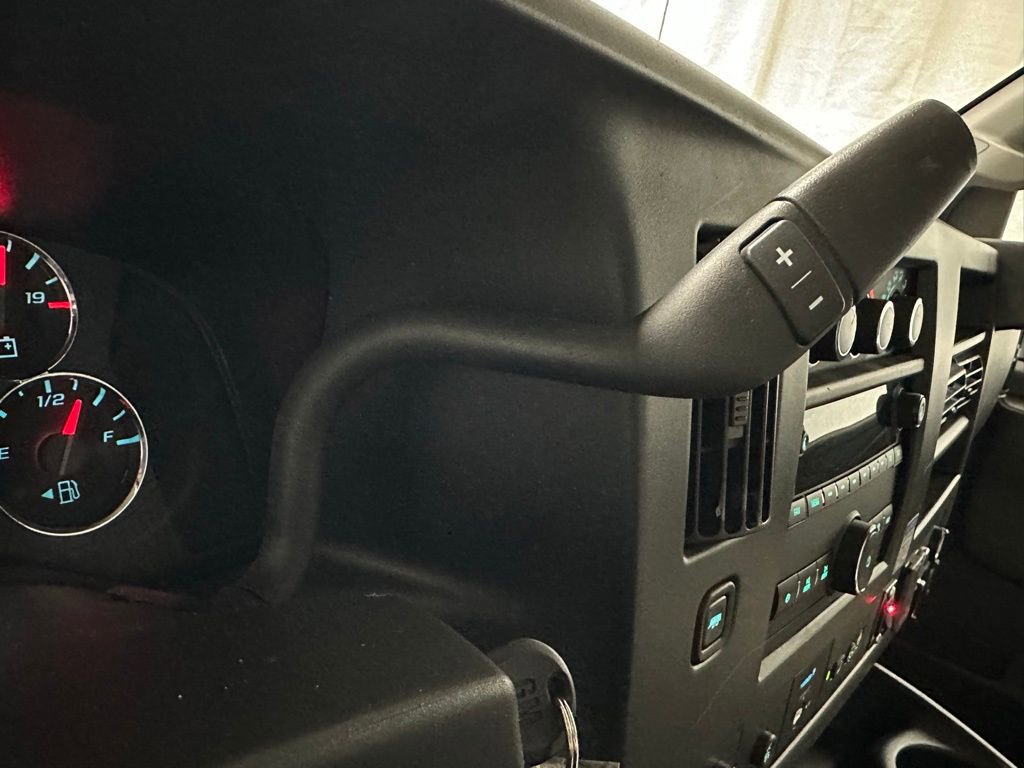 Used 2022 Chevrolet Express 3500 w/ Power Convenience Package image 23