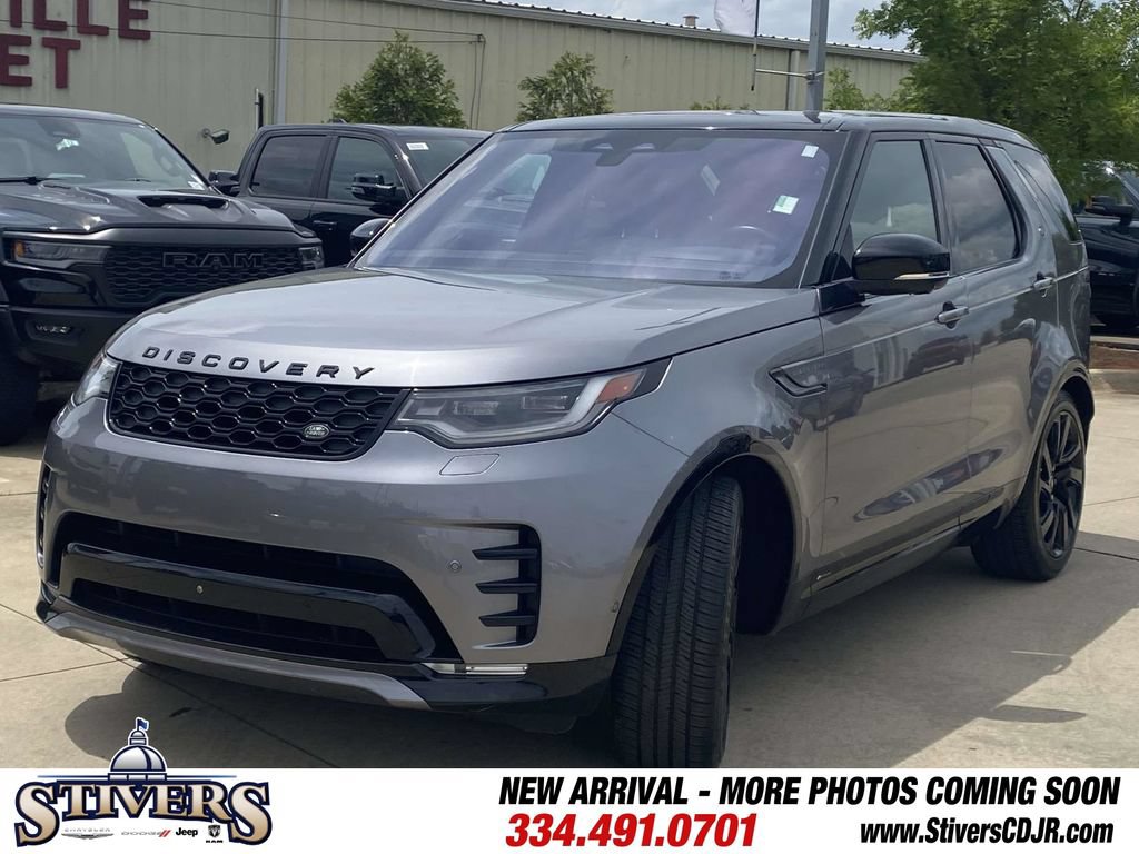 Used 2021 Land Rover Discovery S R-Dynamic AWD/4WD image 3