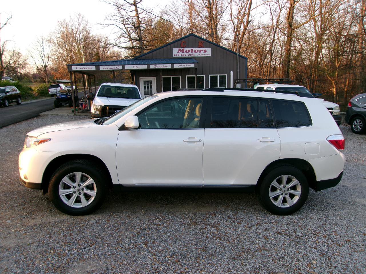 Used 2001 Chevrolet Suburban LT w/ LT Preferred Equipment Group image 26