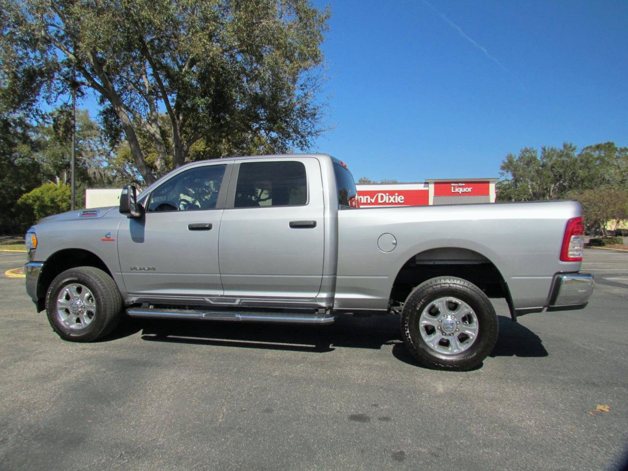 Used 2024 RAM 2500 Big Horn AWD/4WD image 5