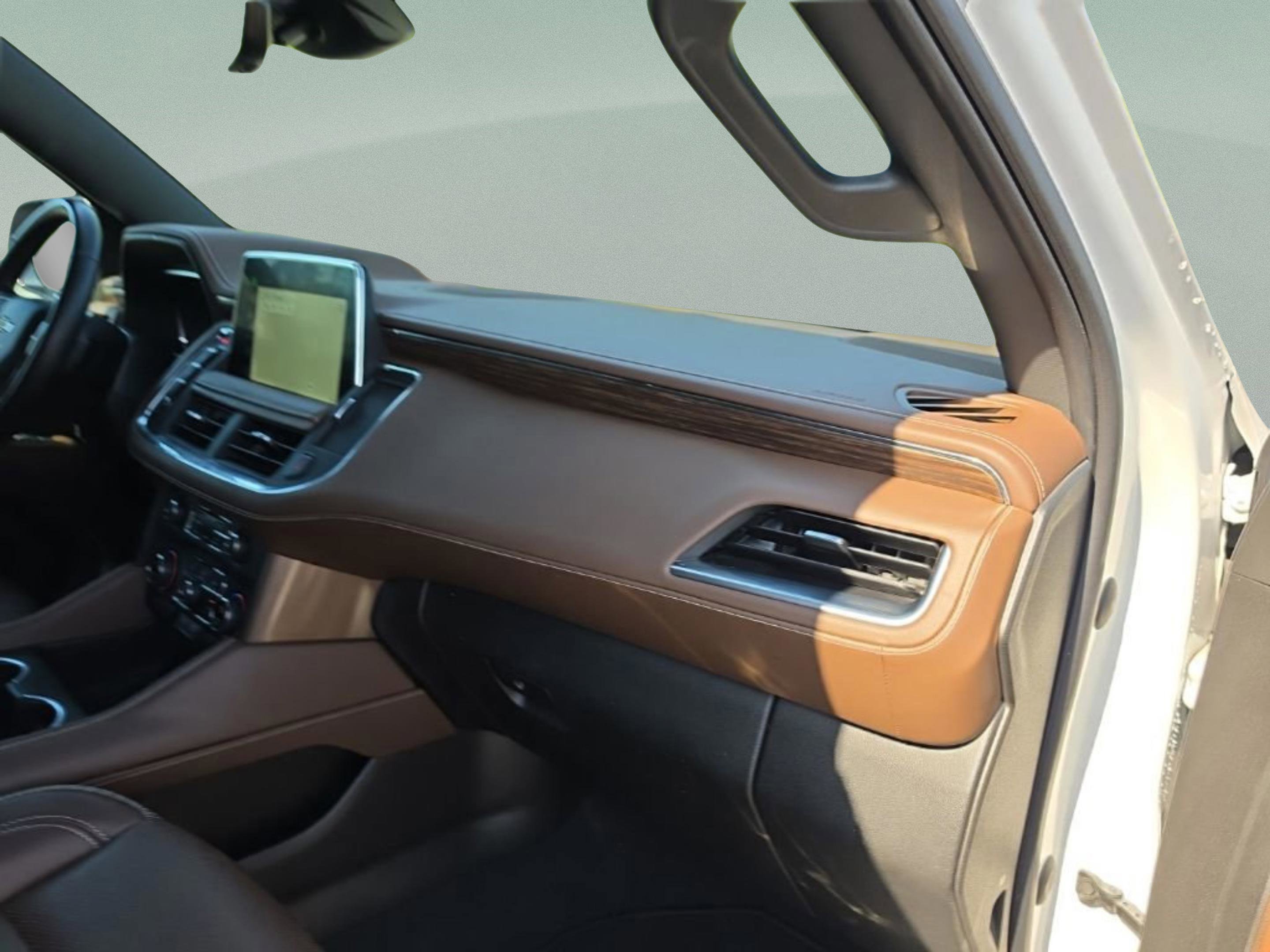 Used 2023 Chevrolet Tahoe High Country w/ Premium Package 2 AWD/4WD image 30