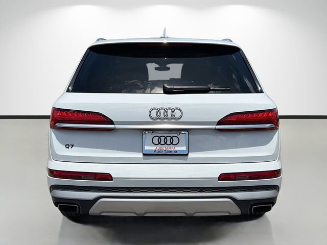 Used 2025 Audi Q7 2.0T Premium w/ Convenience Package AWD/4WD image 4