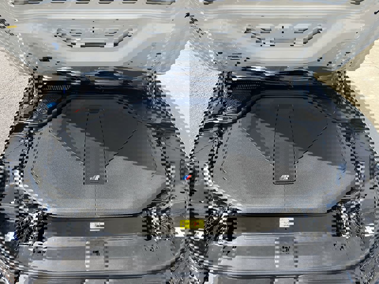 Used 2025 BMW i5 M60 w/ Premium Package image 39