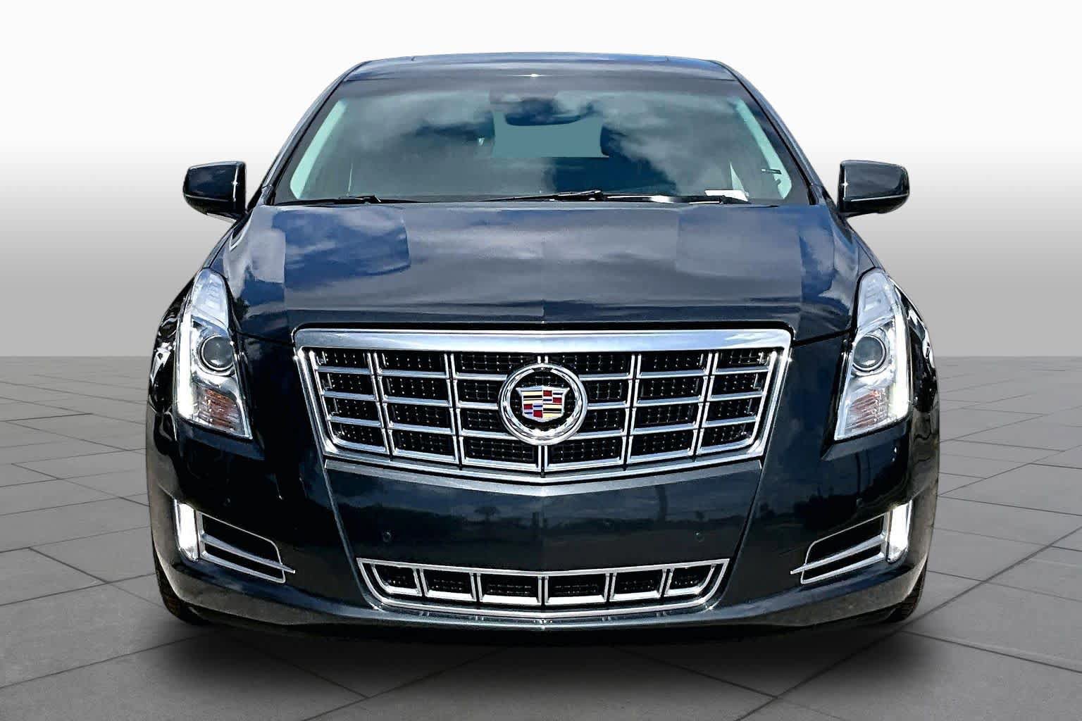 Used 2013 Cadillac XTS Luxury w/ Driver Awareness Package AWD/4WD image 4