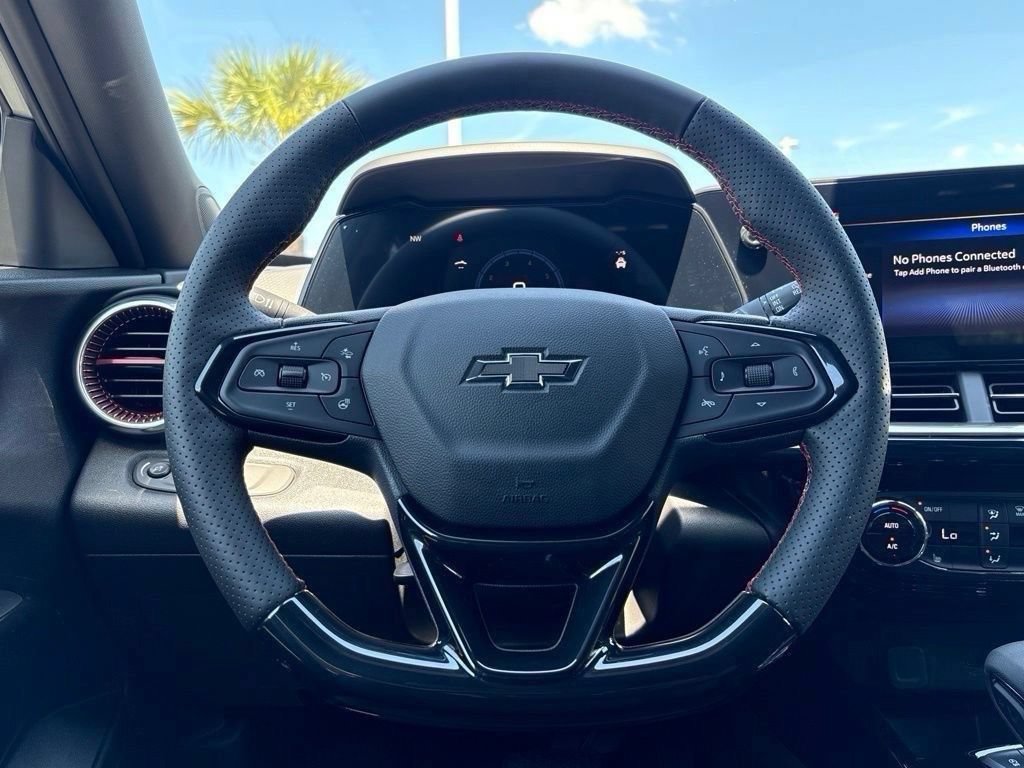 New 2026 Chevrolet Trax RS w/ Sunroof Package FWD image 17