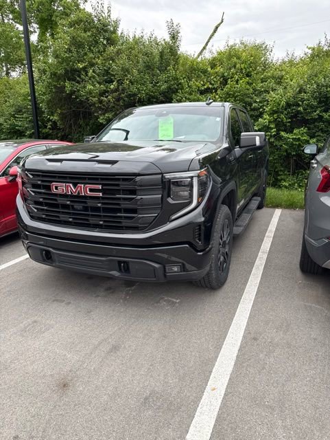 Used 2024 GMC Sierra 1500 Elevation w/ Elevation Premium Package AWD/4WD image 13