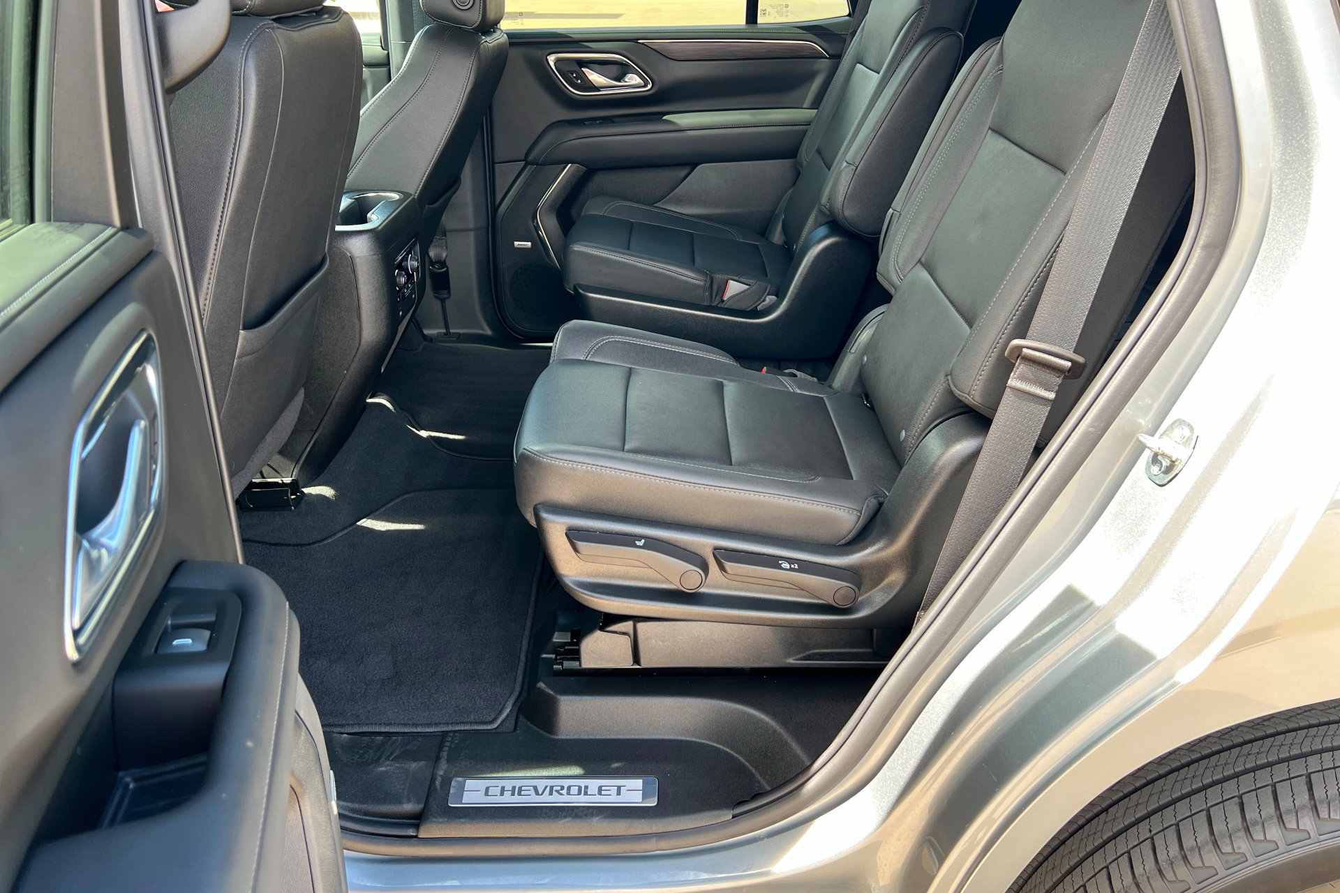 Used 2023 Chevrolet Tahoe LT w/ Luxury Package image 22