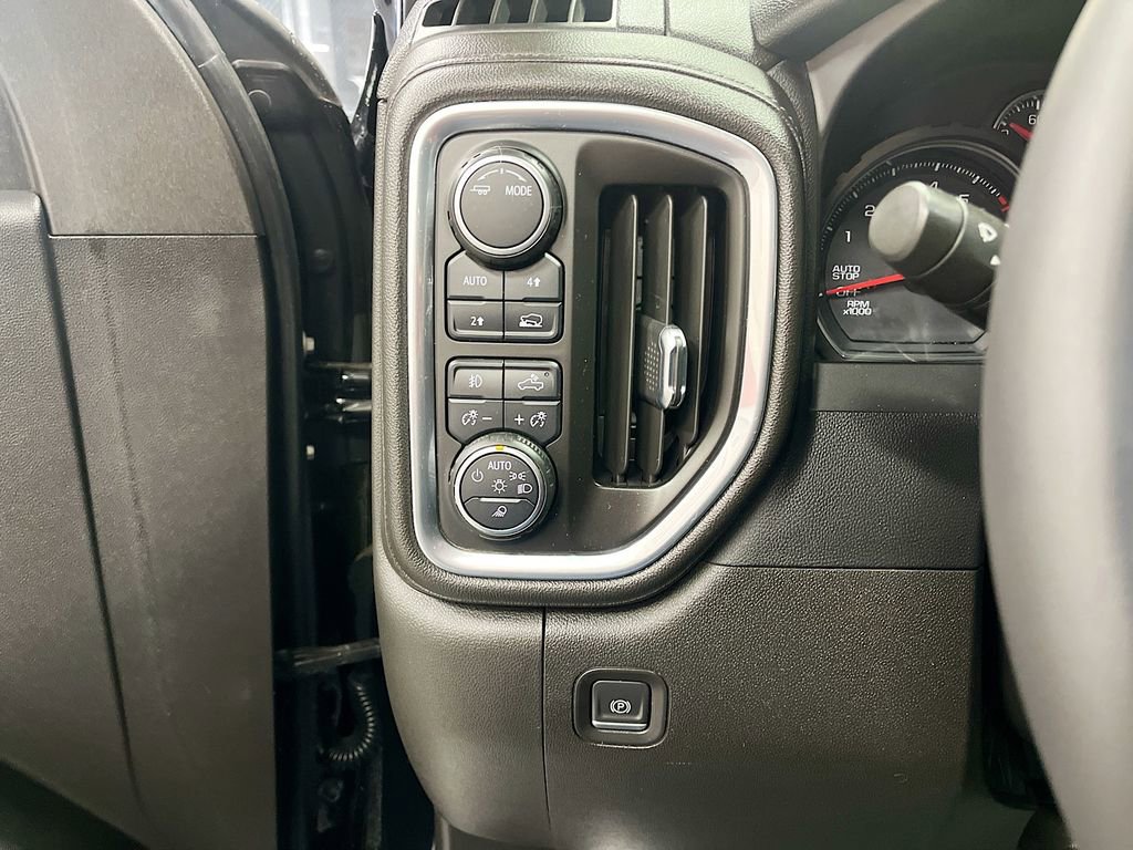Used 2022 Chevrolet Silverado 1500 RST w/ Safety Package image 10