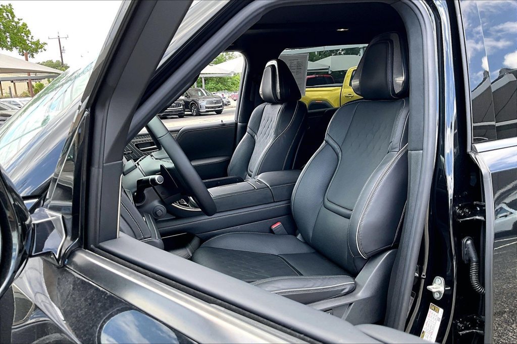 Used 2026 INFINITI QX80 Autograph w/ Premium Cargo Package AWD/4WD image 36