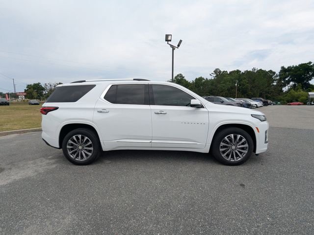 Used 2022 Chevrolet Traverse Premier w/ LPO, Floor Liner Package FWD image 2