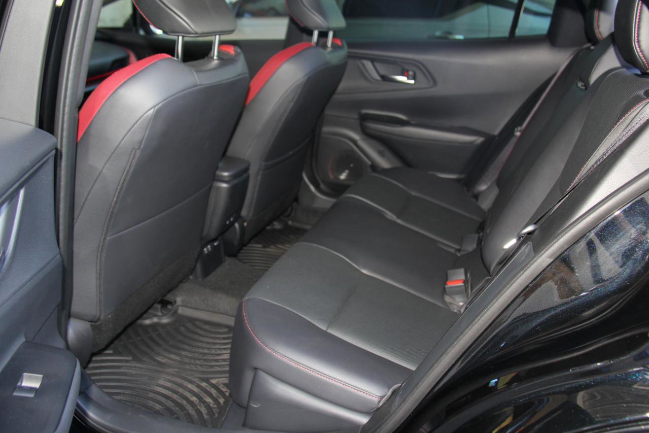 Used 2025 Toyota Prius Plug-In Hybrid image 27