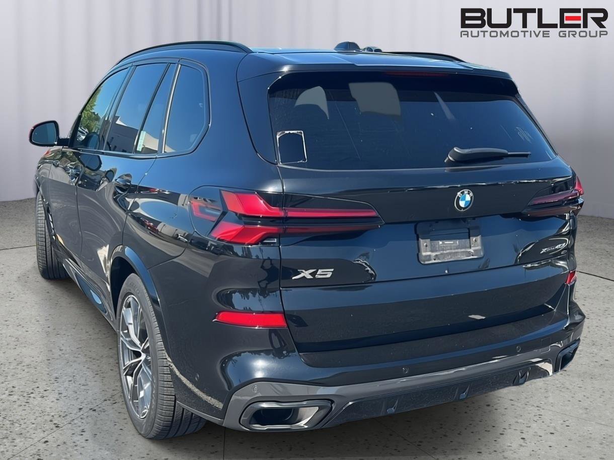 Certified 2024 BMW X5 xDrive40i w/ M Sport Package image 5