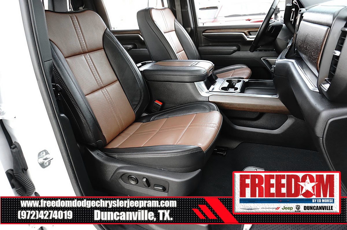 Used 2025 Chevrolet Silverado 2500 High Country w/ High Country Premium Package AWD/4WD image 15