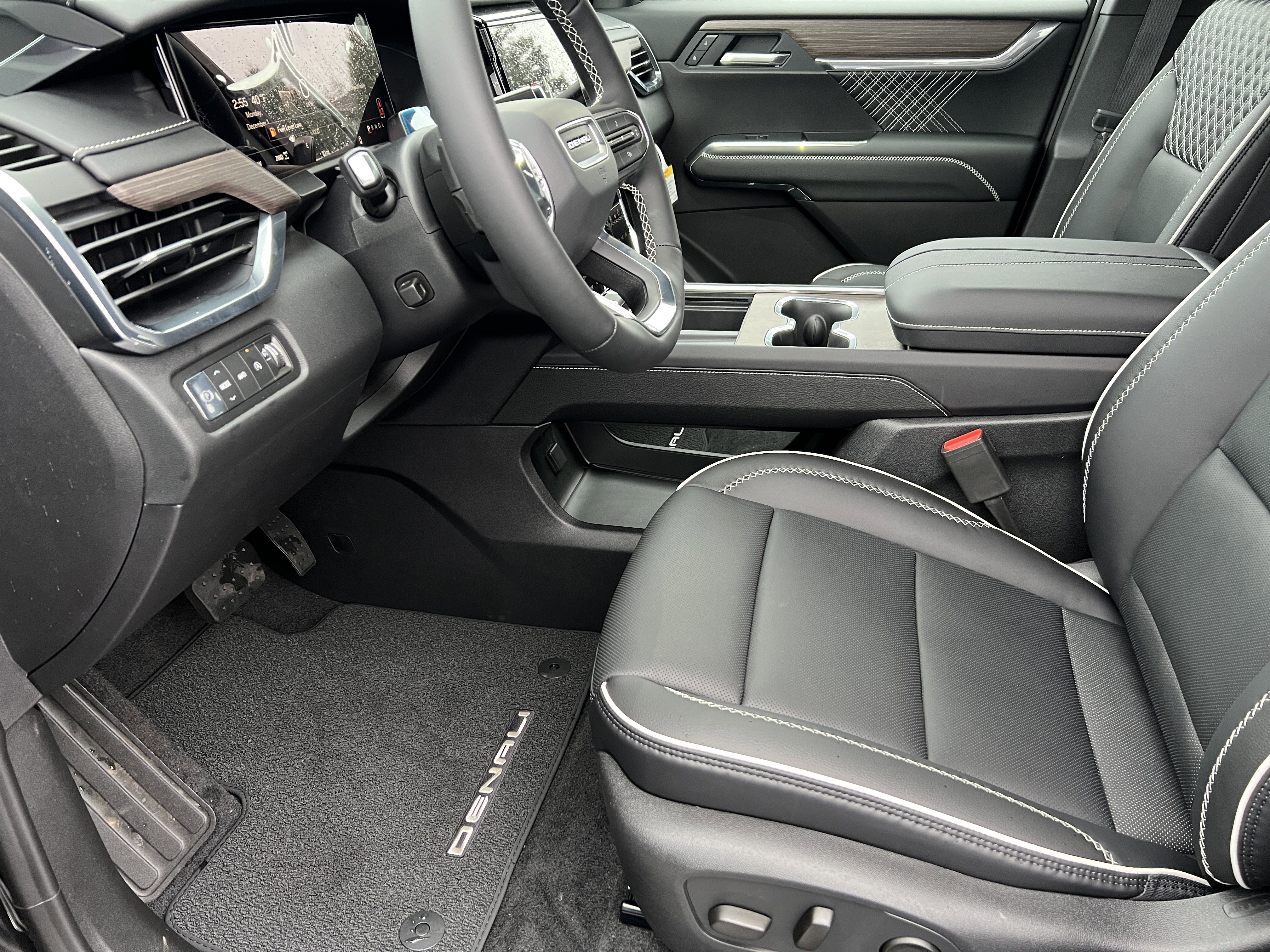 New 2026 GMC Acadia Denali w/ Super Cruise Package image 16