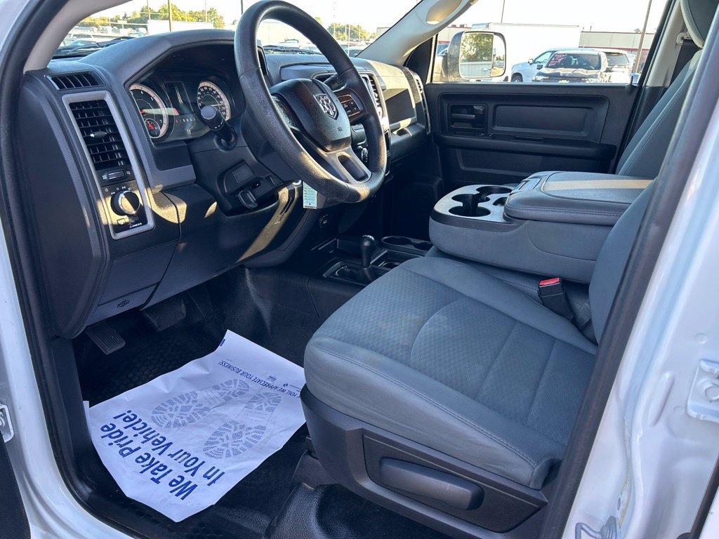 Used 2016 RAM 2500 Tradesman w/ Chrome Appearance Group AWD/4WD image 11