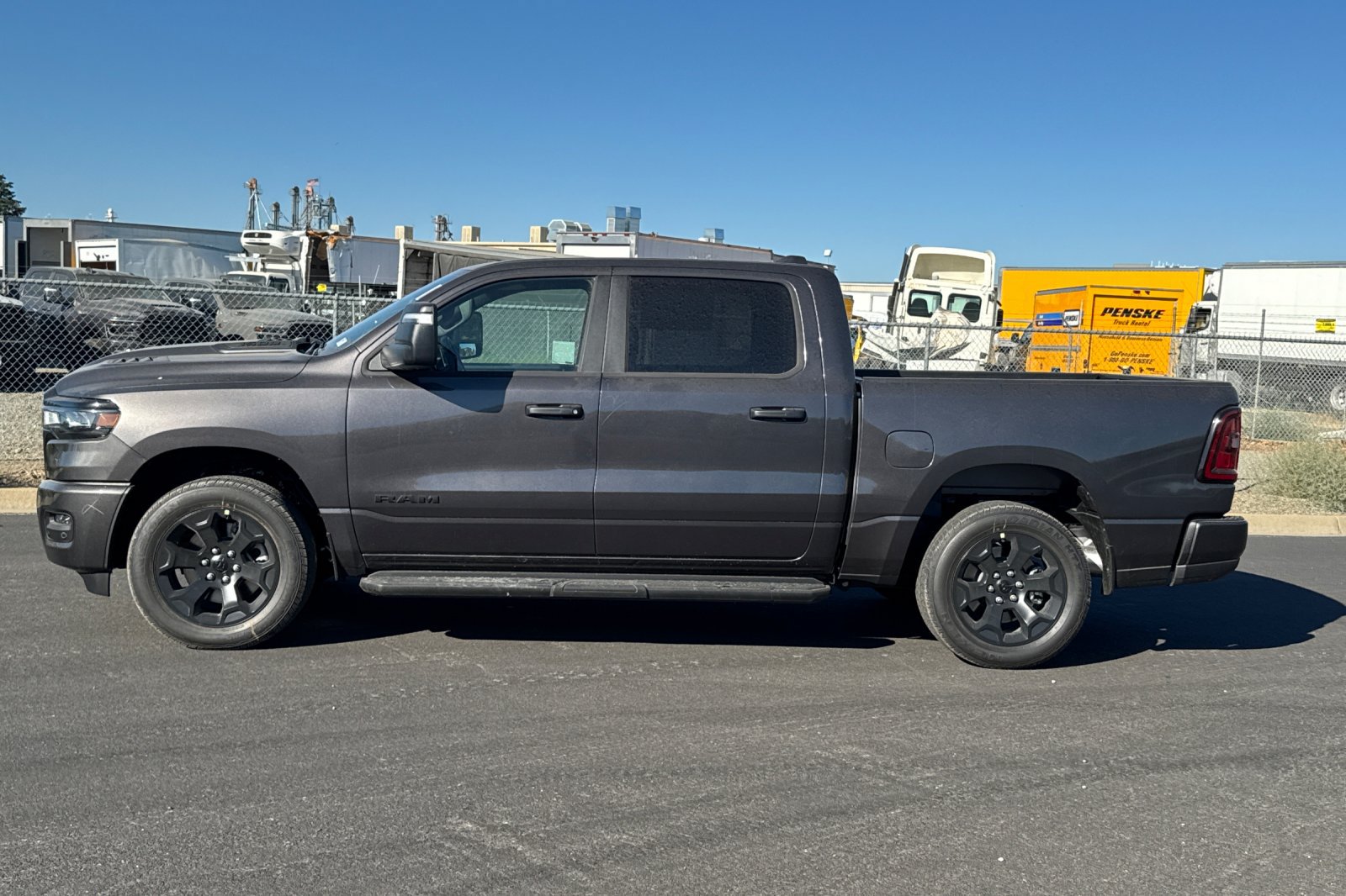 New 2026 RAM 1500 Express AWD/4WD image 6
