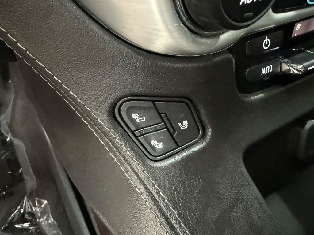 Used 2020 GMC Yukon XL SLT AWD/4WD image 26