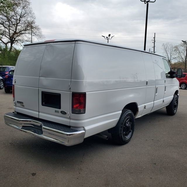 Used 2014 Ford E-150 and Econoline 150 Extended w/ Interior Upgrade Package image 6