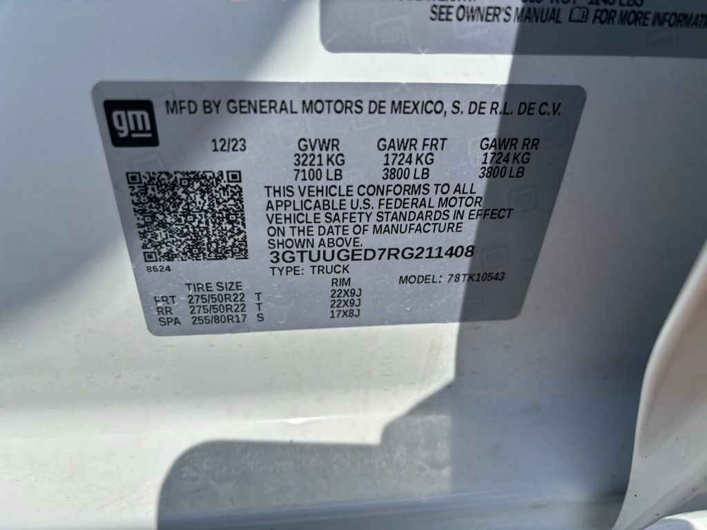 Used 2024 GMC Sierra 1500 Denali w/ Denali Reserve Package AWD/4WD image 14