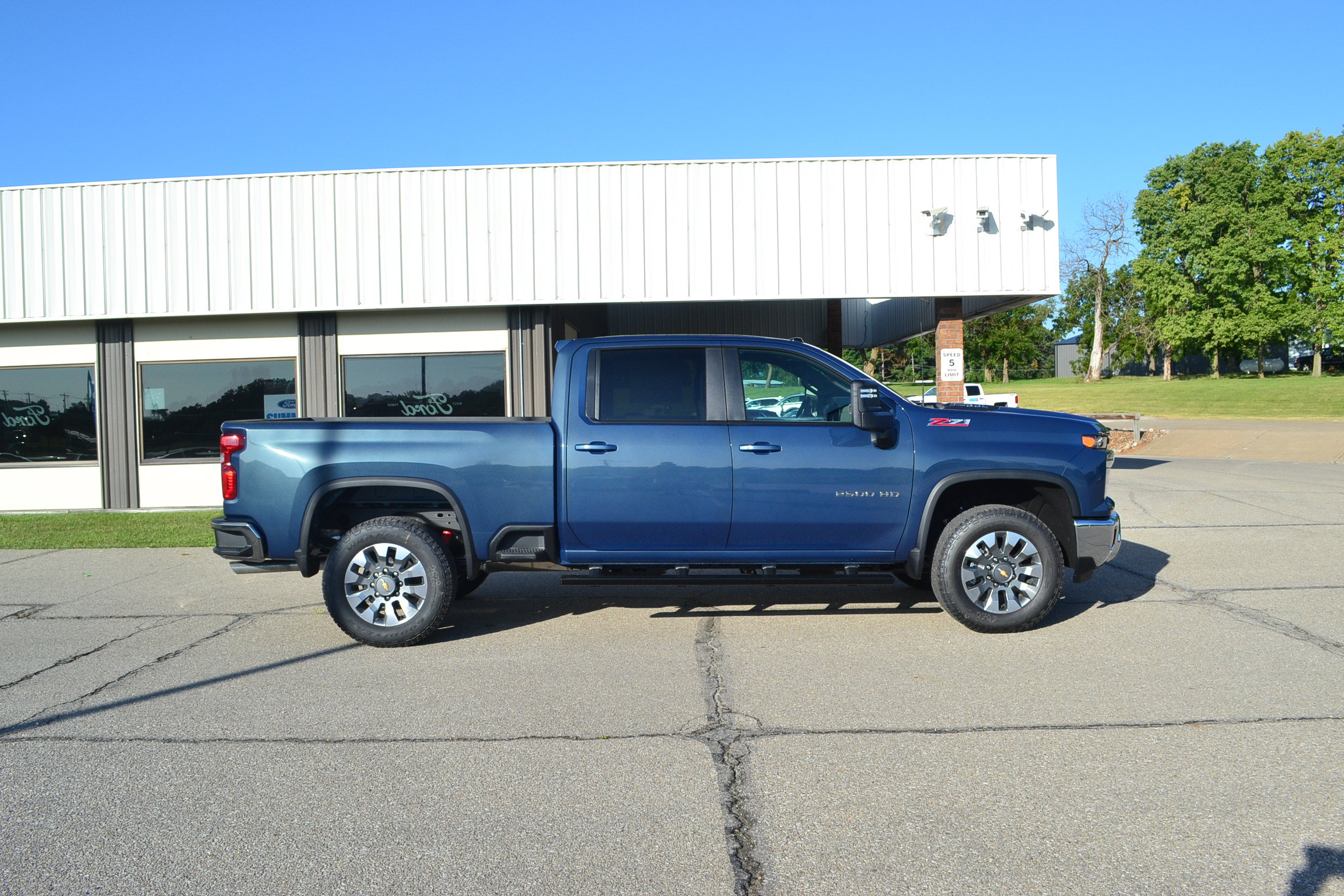 New 2026 Chevrolet Silverado 2500 LT w/ All Star Edition AWD/4WD image 3