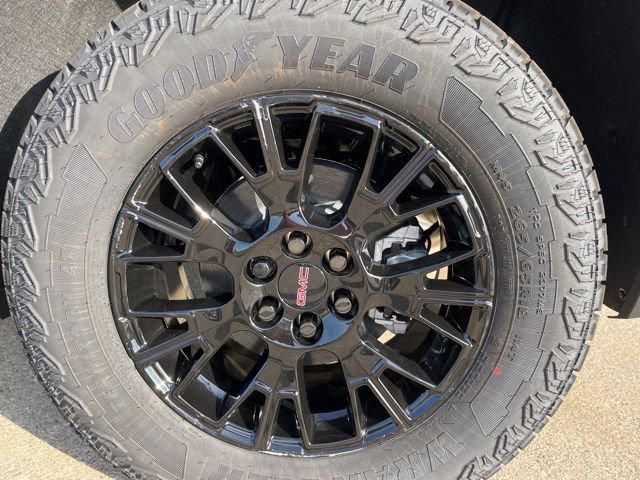 New 2026 GMC Acadia AT4 w/ Luxury Package image 26