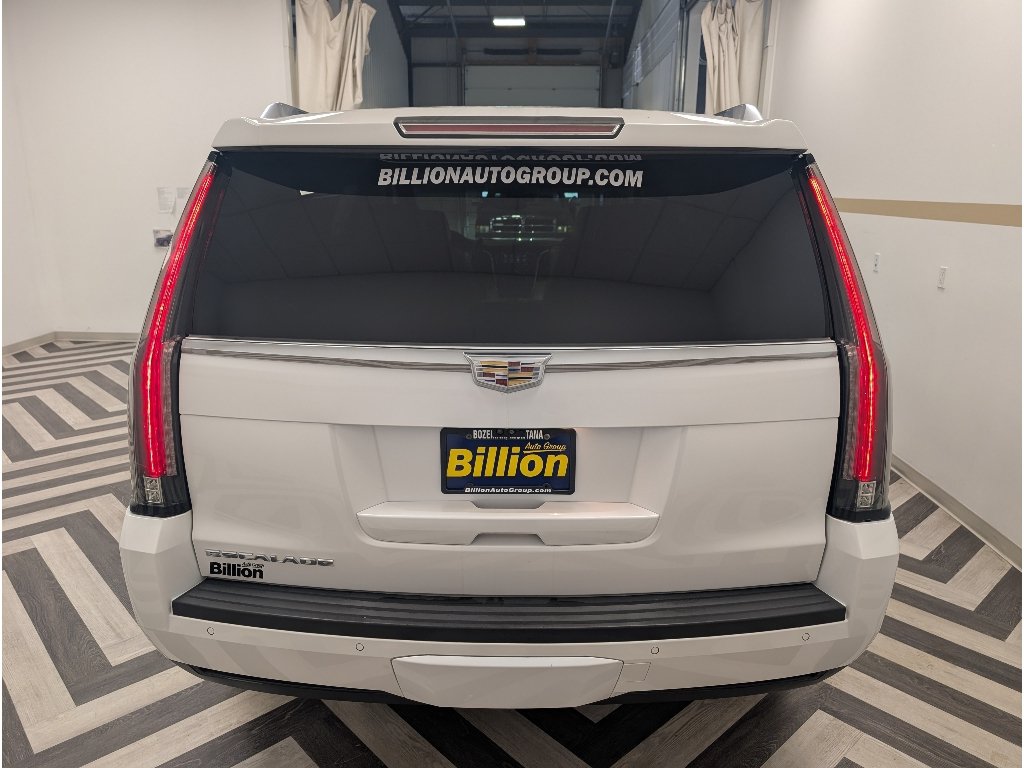 Used 2017 Cadillac Escalade Luxury AWD/4WD image 26