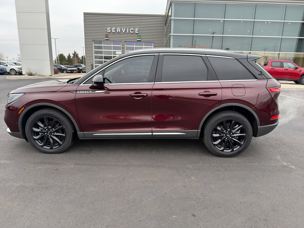 Used 2021 Lincoln Corsair FWD w/ Premium Package image 9