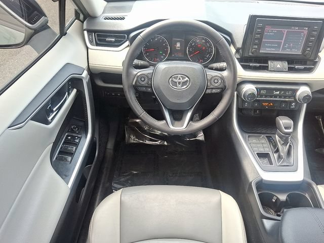 Used 2019 Toyota RAV4 XLE Premium w/ Cold Weather Package AWD/4WD image 11