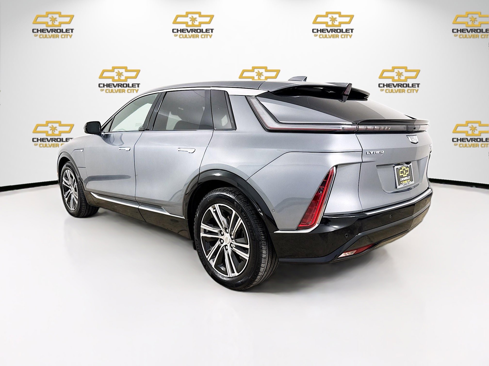 Used 2023 Cadillac Lyriq 2WD image 5
