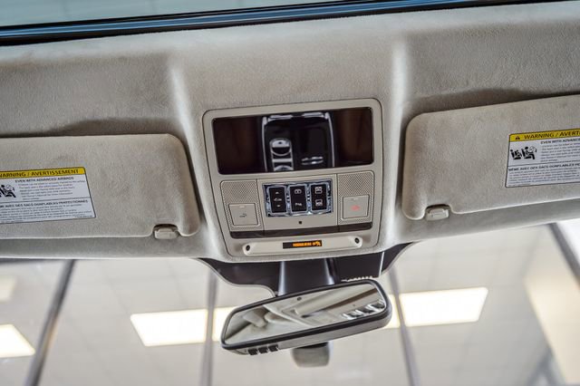 Used 2017 Jaguar XJ L Portfolio image 39