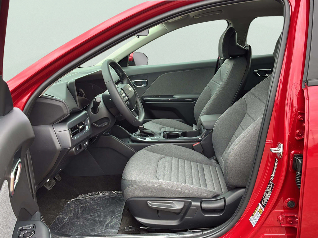 Used 2025 Kia K4 EX FWD image 28