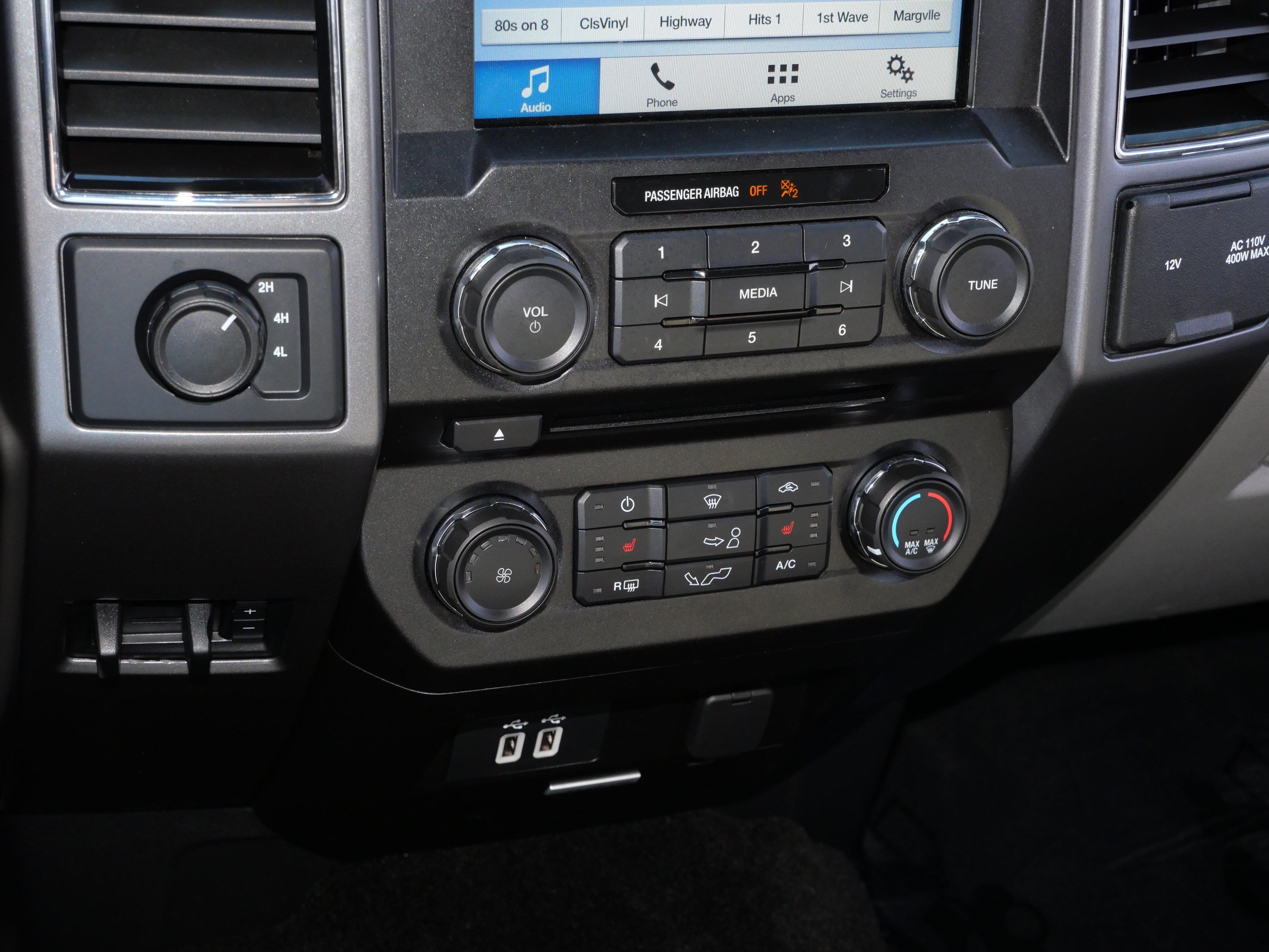 Used 2018 Ford F150 XLT w/ Equipment Group 302A Luxury AWD/4WD image 23