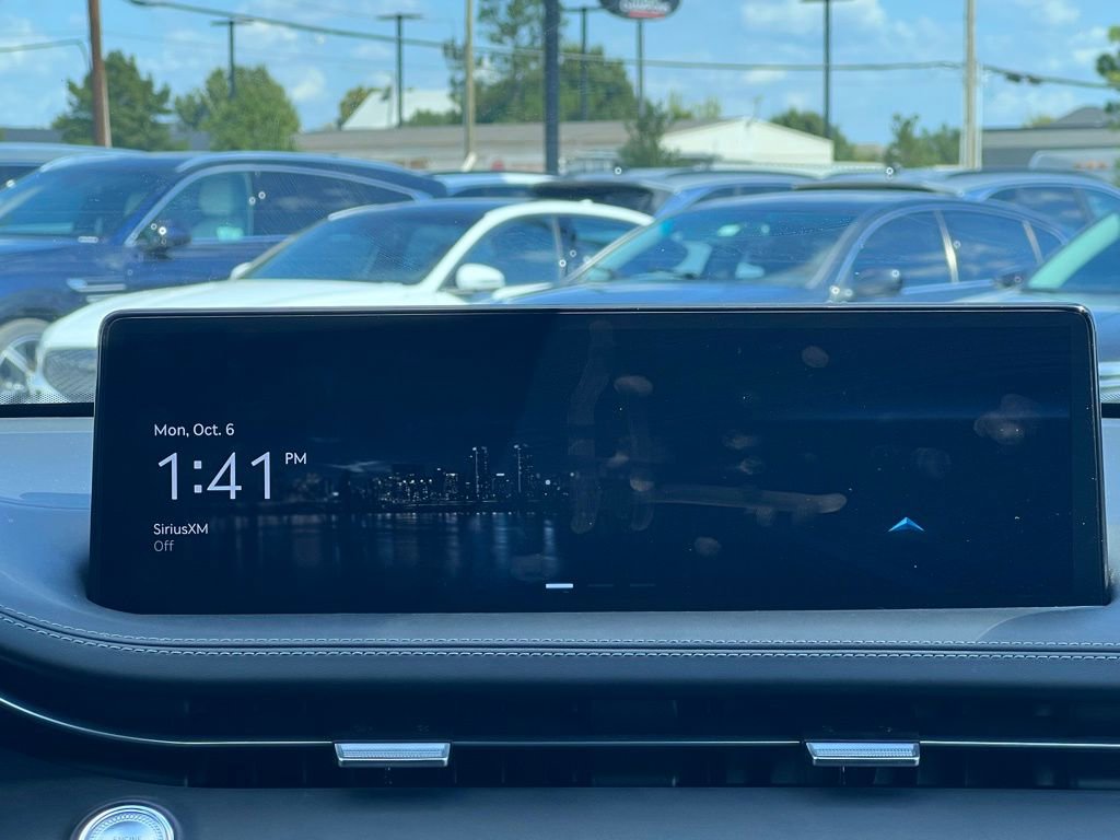 Used 2025 Genesis GV70 3.5T Sport w/ Sport Advanced Package image 16