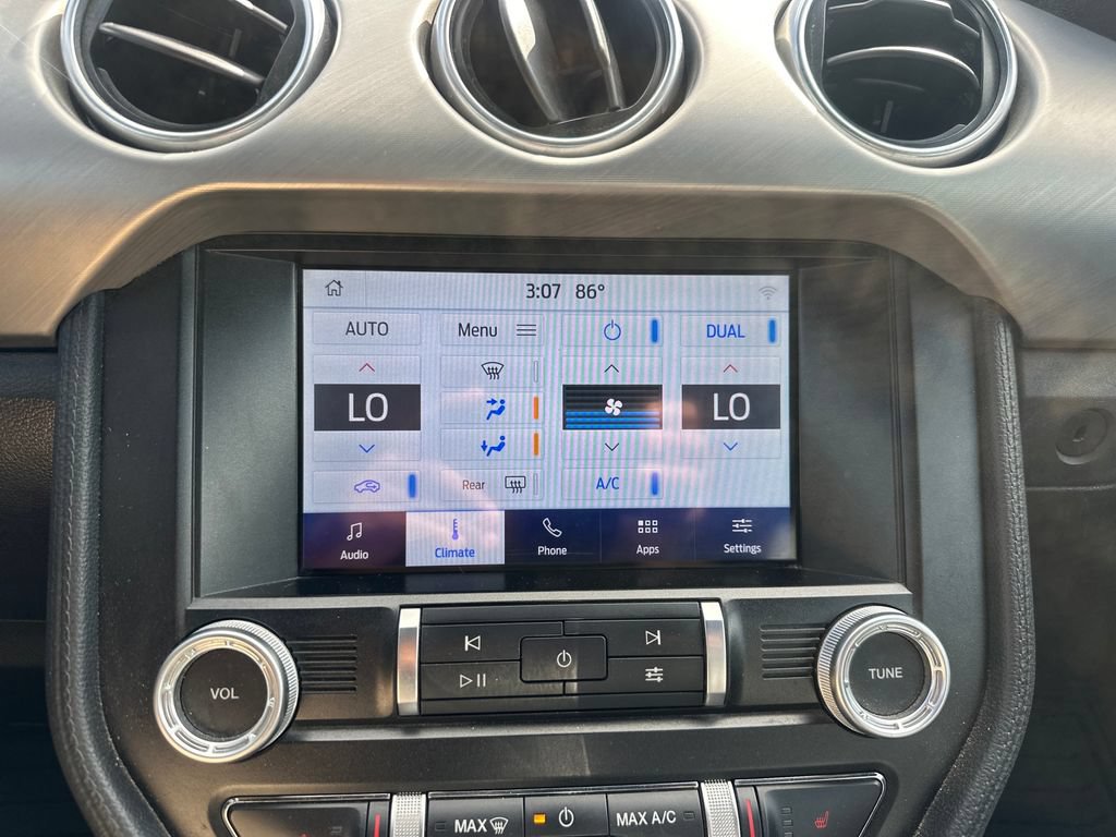 Used 2022 Ford Mustang Premium RWD image 17