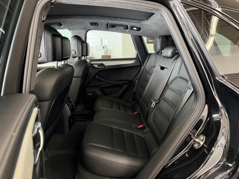 Used 2020 Porsche Macan Turbo image 60
