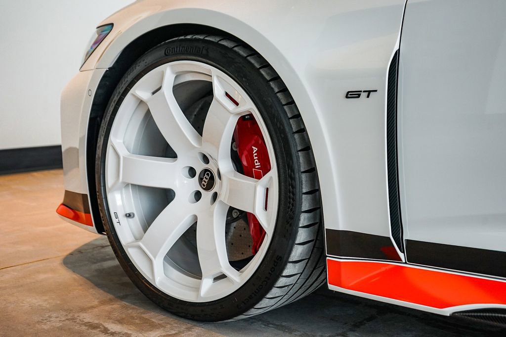 Used 2025 Audi RS 6 performance AWD/4WD image 12