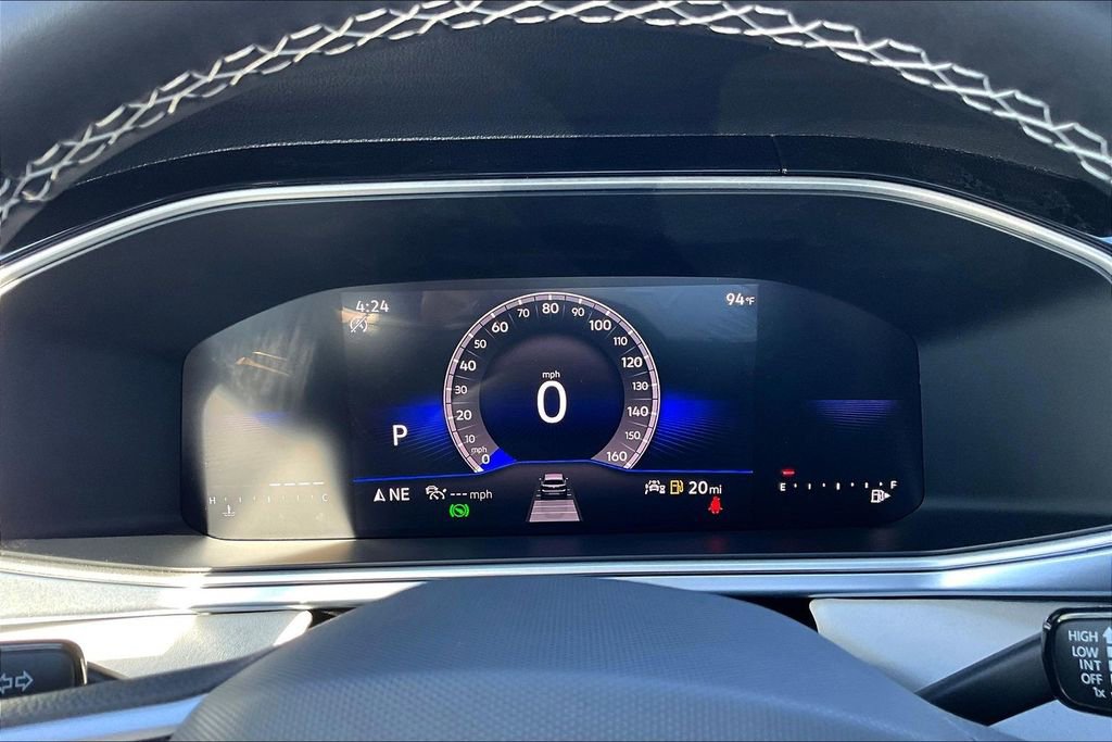 New 2026 Volkswagen Taos SE image 11