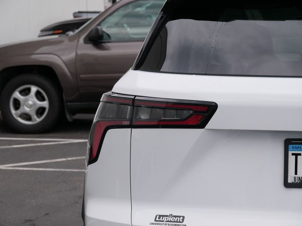 New 2026 Chevrolet Equinox LT w/ Safety and Technology Package AWD/4WD image 5