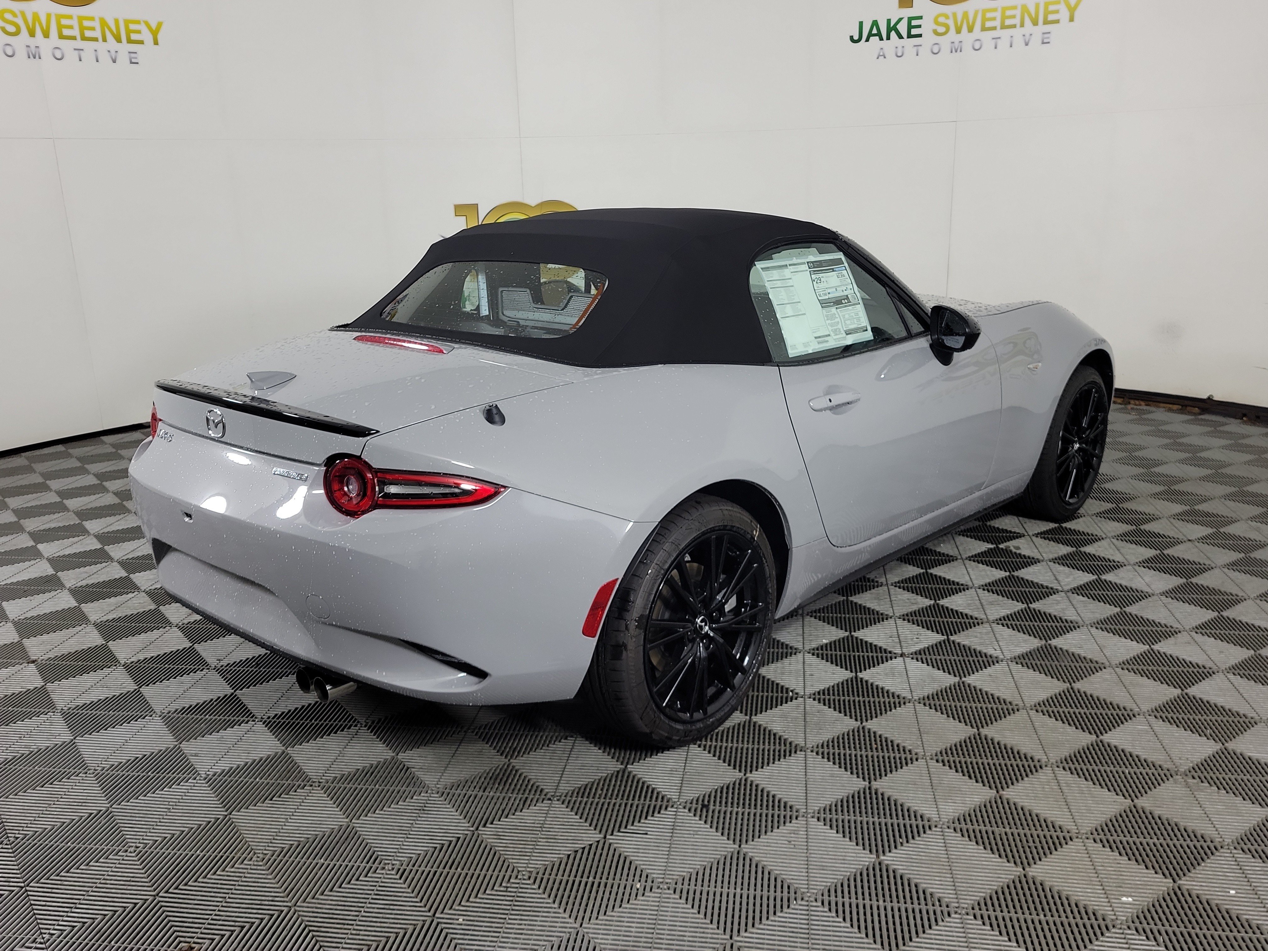 New 2026 MAZDA MX-5 Miata Club w/ Weather Package RWD image 9