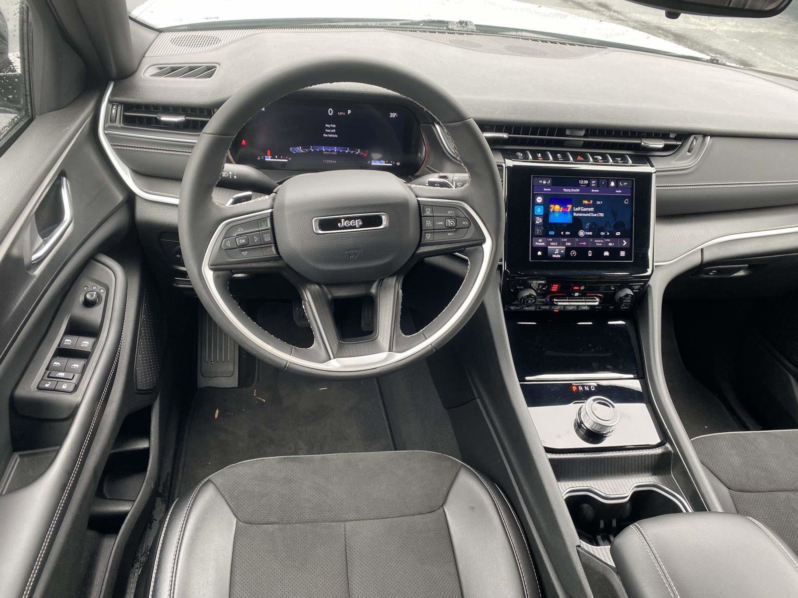 Certified 2024 Jeep Grand Cherokee Altitude image 19