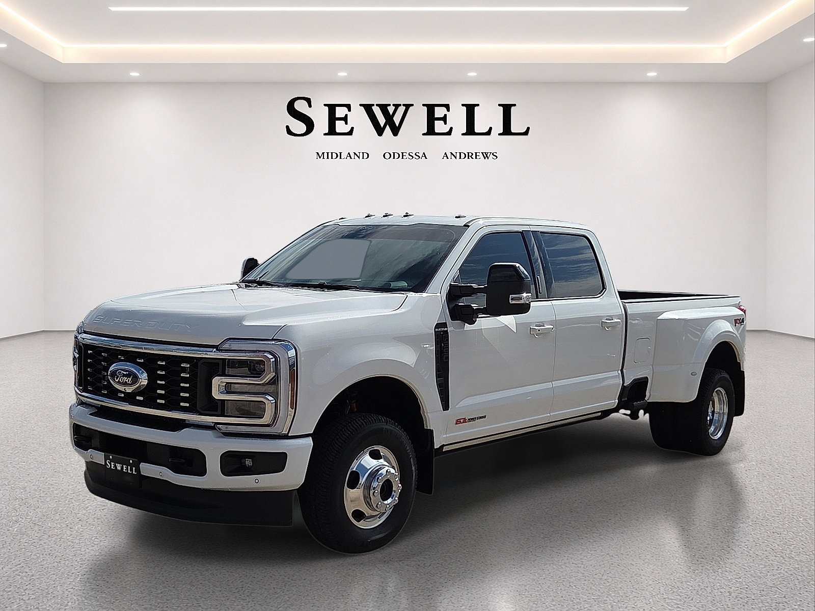 Used 2026 Ford F350 Platinum AWD/4WD image 1