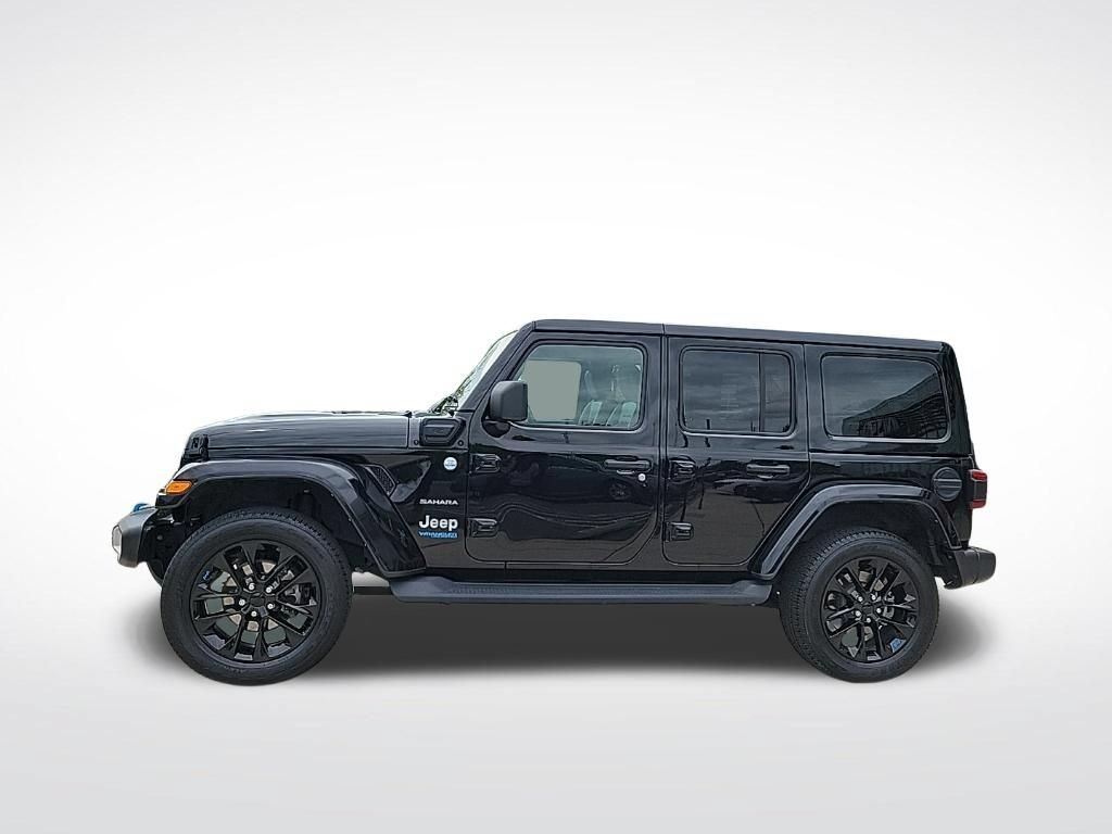 Used 2022 Jeep Wrangler Unlimited Sahara w/ Cold Weather Group AWD/4WD video 2