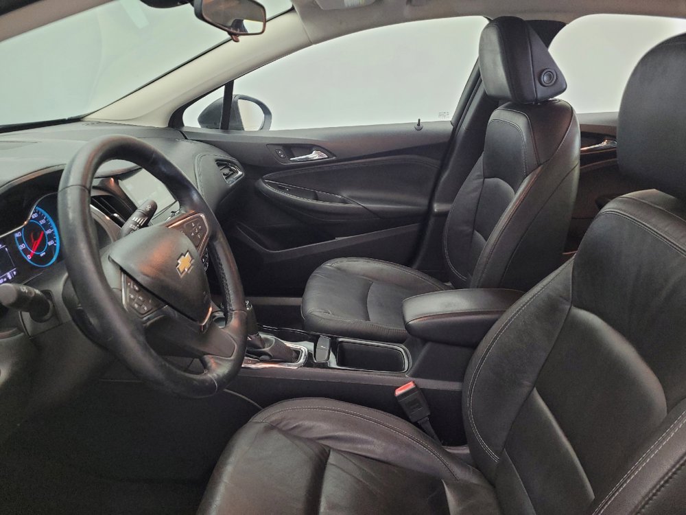 Used 2017 Chevrolet Cruze Premier FWD image 17