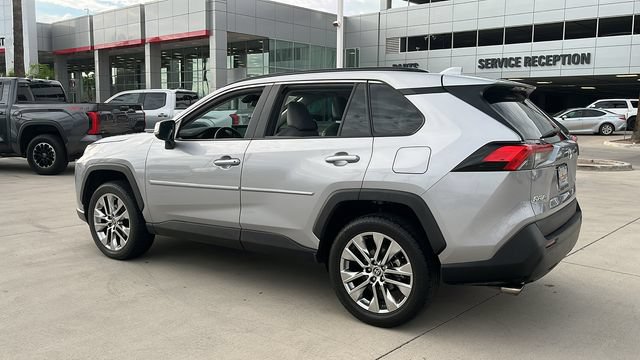 Used 2021 Toyota RAV4 XLE Premium AWD/4WD image 23