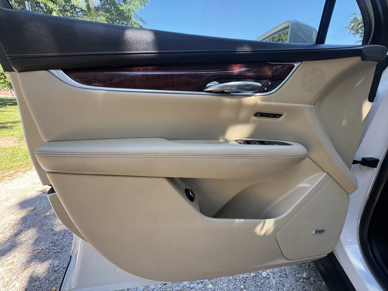 Used 2017 Cadillac XT5 Luxury w/ Driver Awareness Package FWD image 14