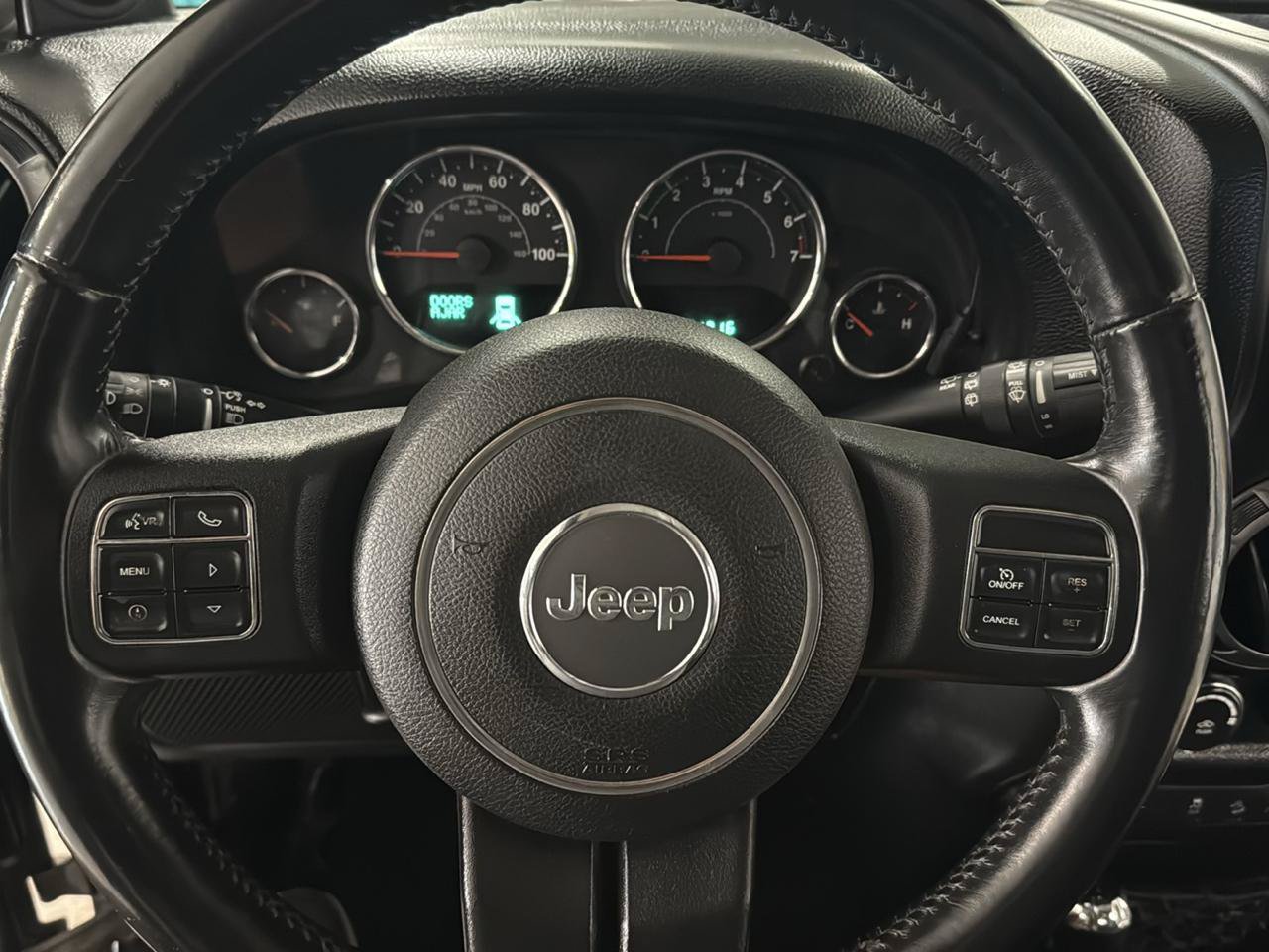 Used 2013 Jeep Wrangler Unlimited Sport w/ Connectivity Group AWD/4WD image 10