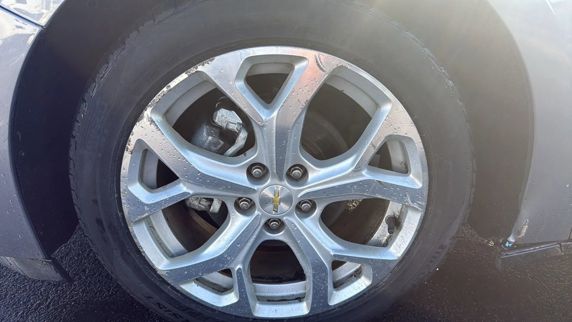 Used 2018 Chevrolet Volt Premier w/ Driver Confidence Package FWD image 5