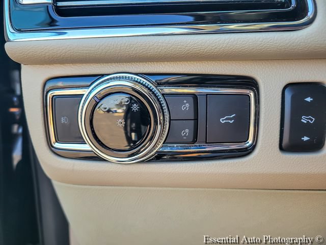 Used 2019 Lincoln Navigator Select AWD/4WD image 27