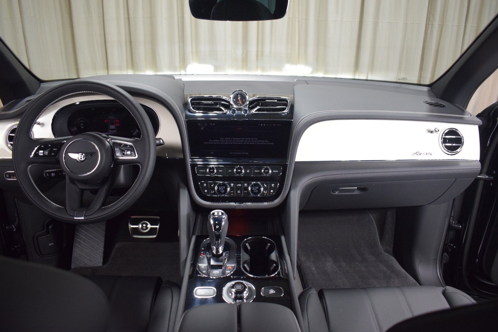 New 2024 Bentley Bentayga Extended Wheelbase image 2